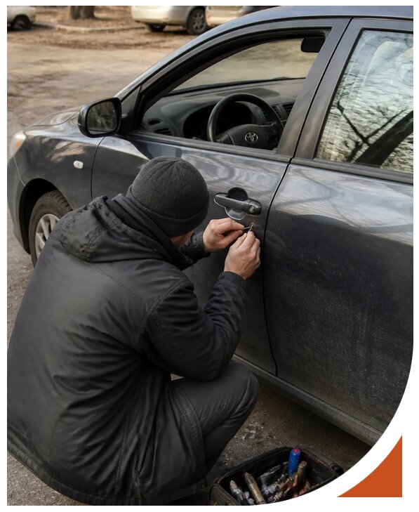 Профессиональное вскрытие автомобиля Тойота без повреждений в Когалыме